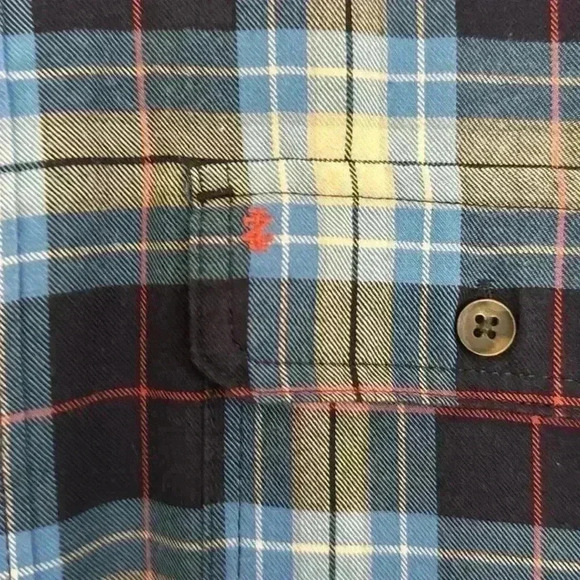 Izod Men’s Flannel Shirt - Picture 3 of 5